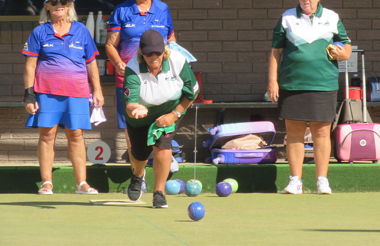 Bowling teams do battle at Bulahdelah