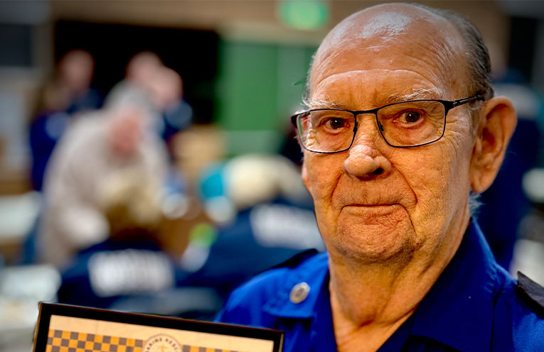 Marine Rescue legend signs off after 8,600 volunteer hours