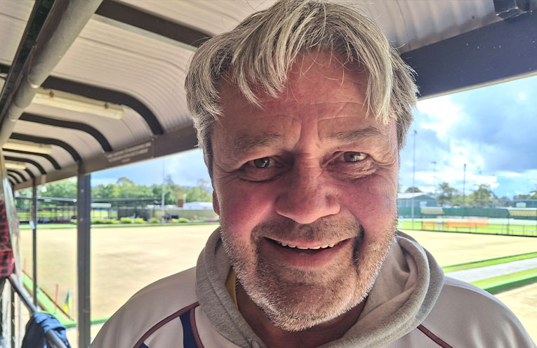 A positive result and a new life member for Bulahdelah Bowling Club