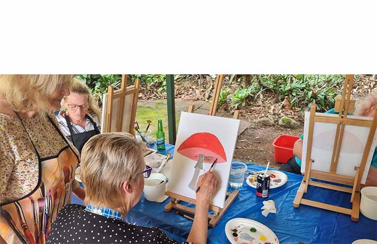 Gentle guidance on the gills. Photo: Thomas O’Keefe.