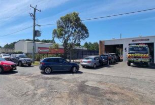 Volunteer firies raise funds for vehicle restoration