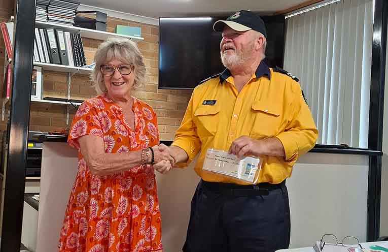 Tea Gardens’ ‘Gallery in the Garden’s’ Mambo raffle supports local fire brigade