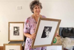 Photo-essay features old dogs and old friends