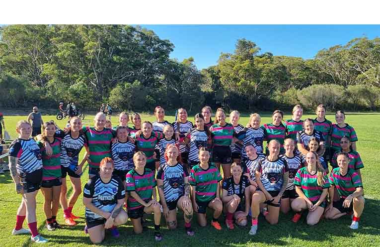 The Lady Hawks and Panthers post-match. Photo: Thomas O’Keefe.