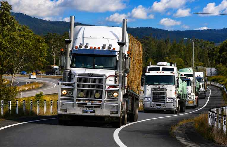 Aussie Hay Runners roll into Bulahdelah