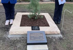 New memorial unveiled at Tea Gardens Grange