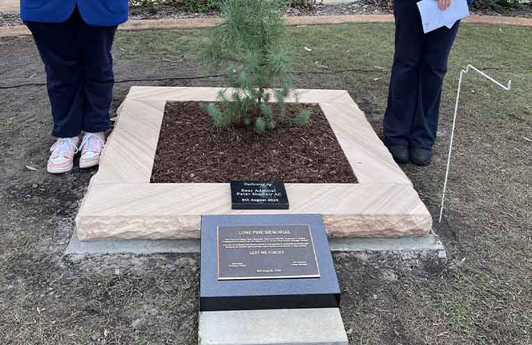 New memorial unveiled at Tea Gardens Grange