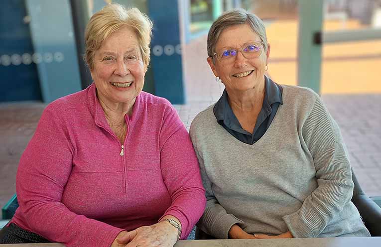 Super putter Rhona Smallcombe, with Thursday Lady Vets winner Debbie Booth.